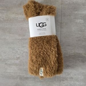 UGG Womens Brown Fuzzy Crew Socks NWT One Size Fits All